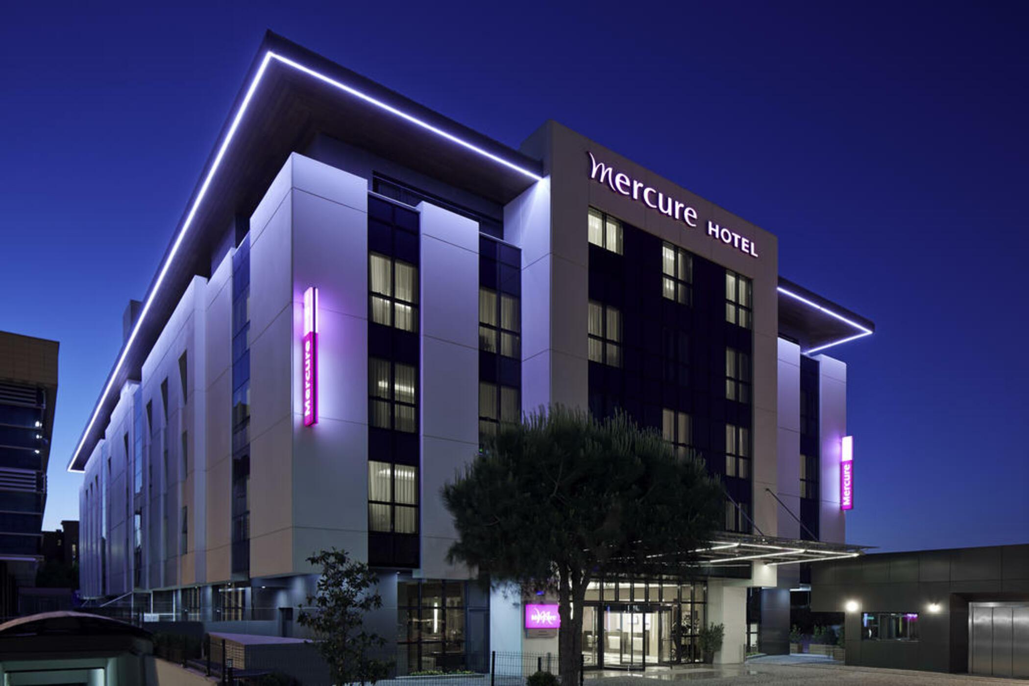 Mercure Istanbul Altunizade Hotel Exterior photo